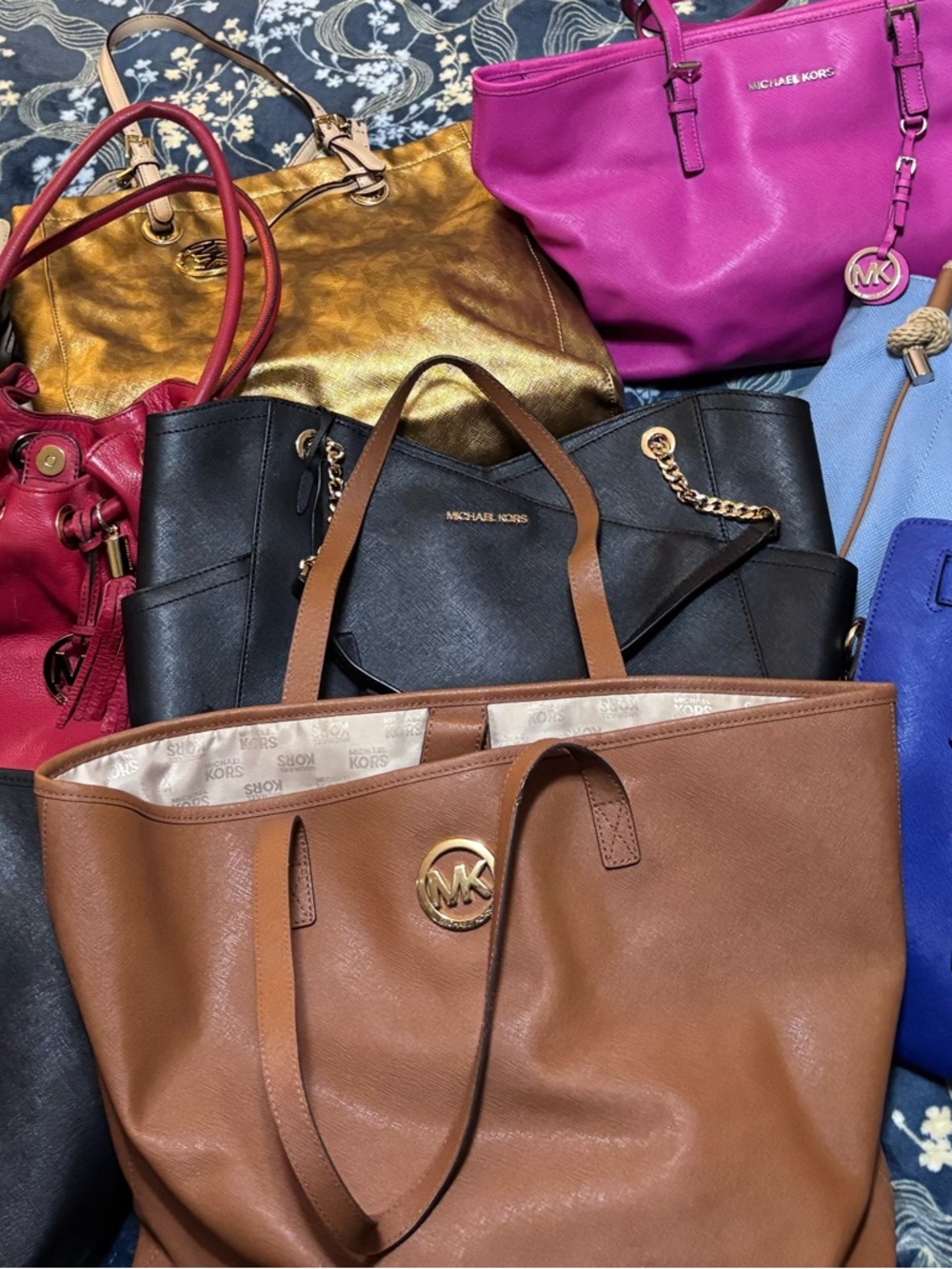 Authentic Michael Kors Bundle Sold As Is No Return No Cancellation No Request